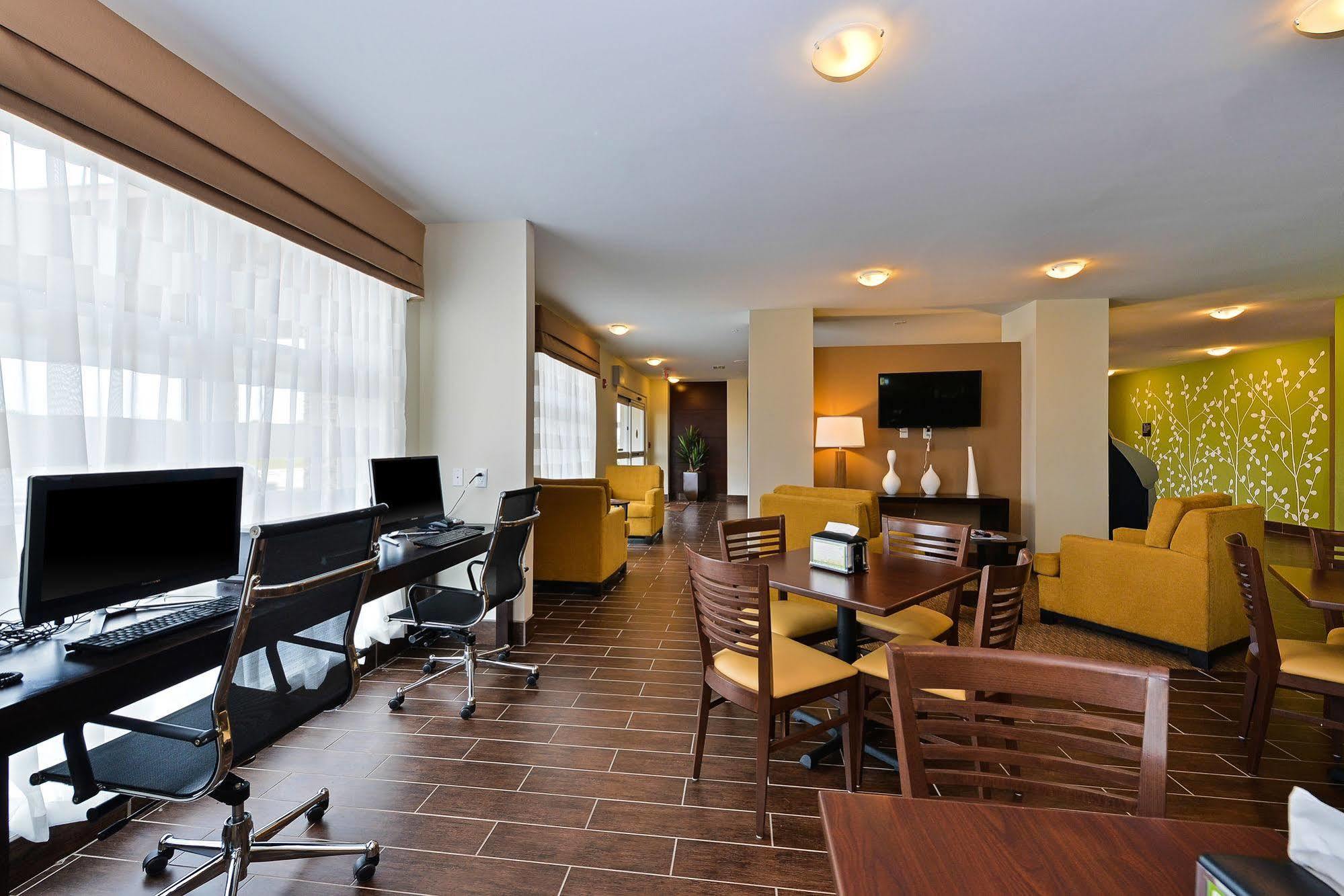 Sleep Inn & Suites Гълфпорт Екстериор снимка