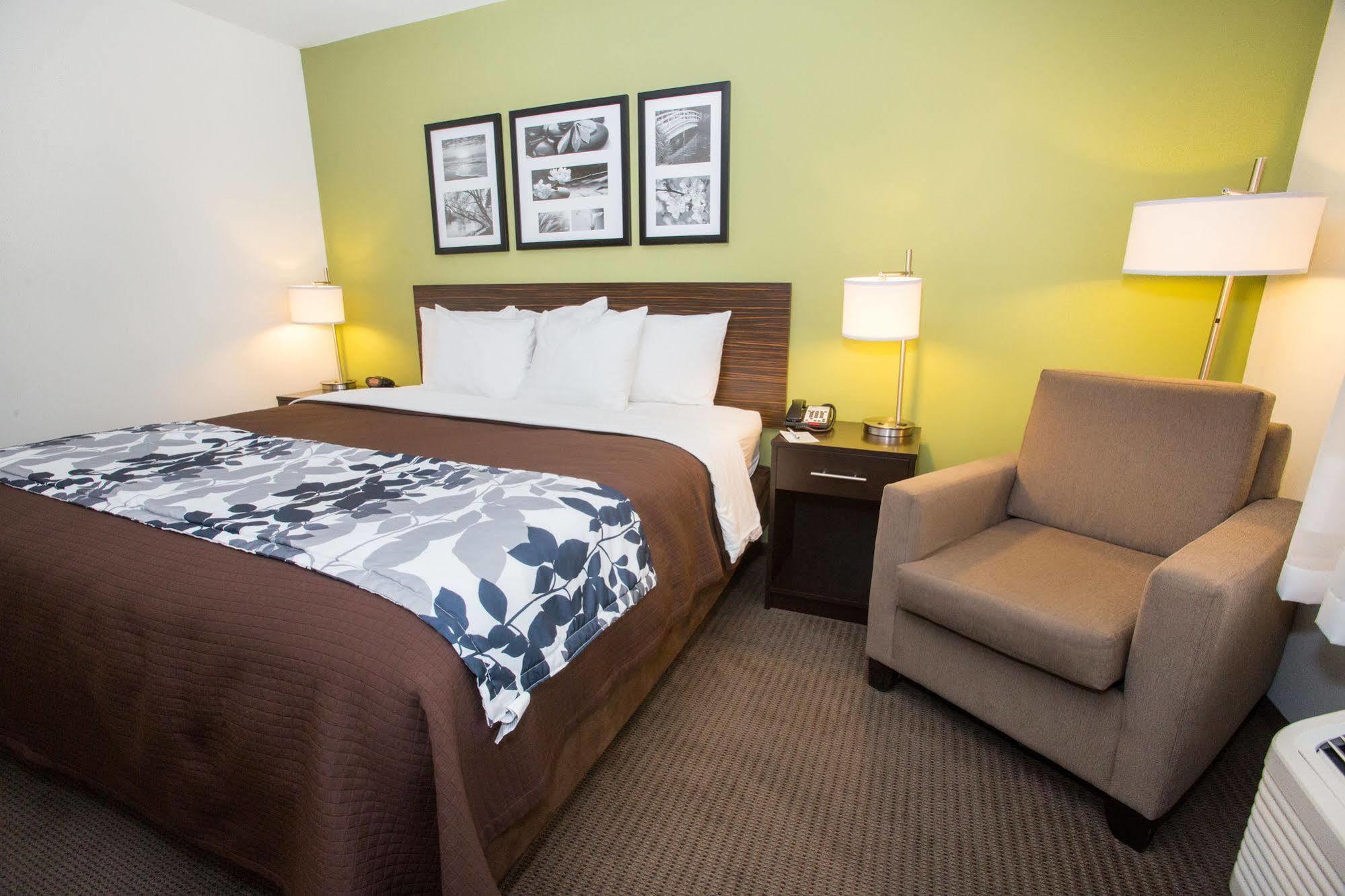 Sleep Inn & Suites Гълфпорт Екстериор снимка